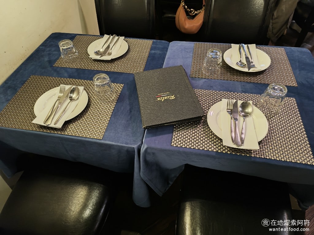 Osteria Rialto 雅朵義大利餐館 雅朵義大利餐館菜單 雅朵義大利餐館價格 大安區美食 桌面還算寬敞,每個桌子之間的間距也不會靠得很近,用餐環境非常舒適。 @在地老饕阿府