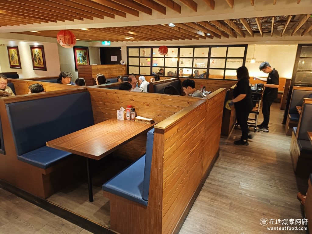 鬥牛士經典牛排 長安店 中山區美食 南京復興美食 羅宋湯 蔬菜湯 牛肉湯 霜降豬肉 杏仁茶 美式料理 環境也很乾淨舒適 @在地老饕阿府