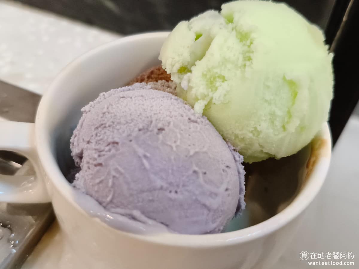 我家牛排松山撫遠店 我家牛排松山撫遠店菜單 我家牛排松山撫遠店推薦 松山區美食 松山美食 小美冰淇淋 小美冰淇淋,個人覺得比另外一個冰淇淋品牌客惟您,好吃很多,畢竟也是台灣的老品牌之一,巧克力和芋頭,味道都非常香濃。 @在地老饕阿府