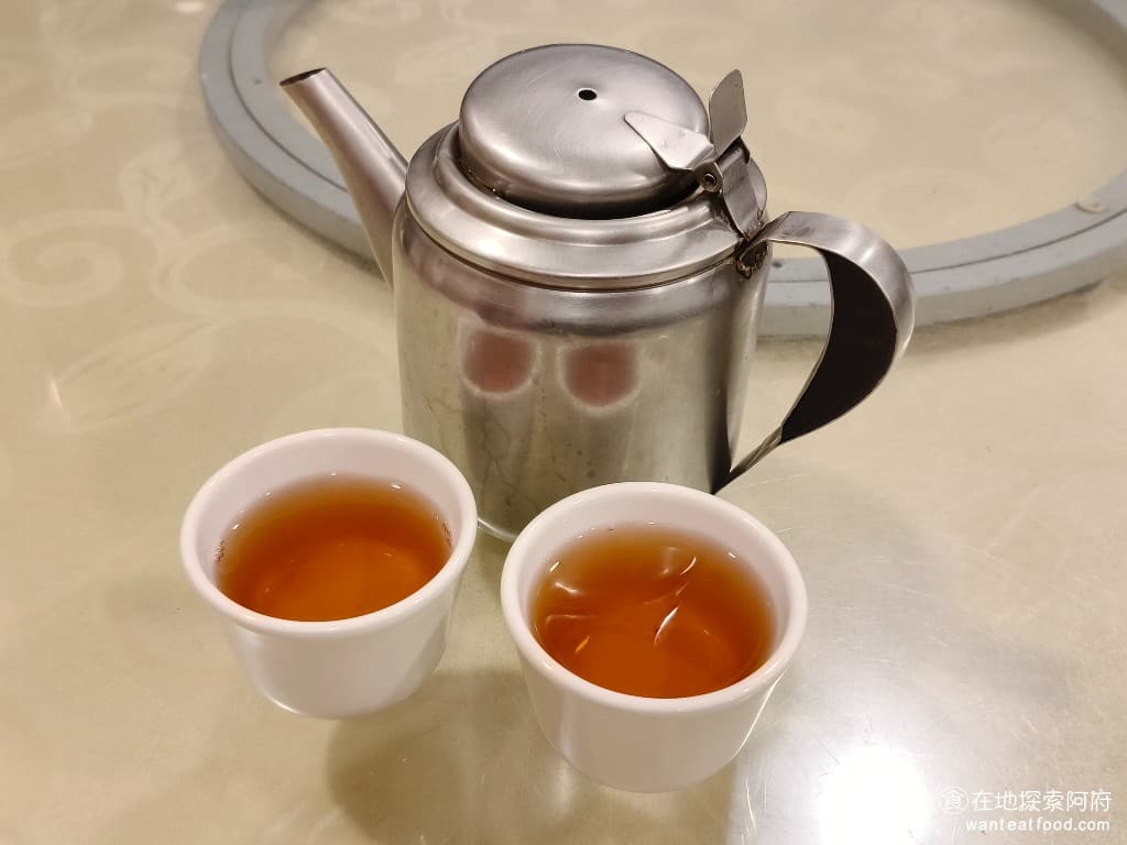 侯門小館 侯門小館菜單 侯門小館價格 松山區美食 松山美食 中式料理 熱炒 店內有提供免費的茶水 @在地老饕阿府