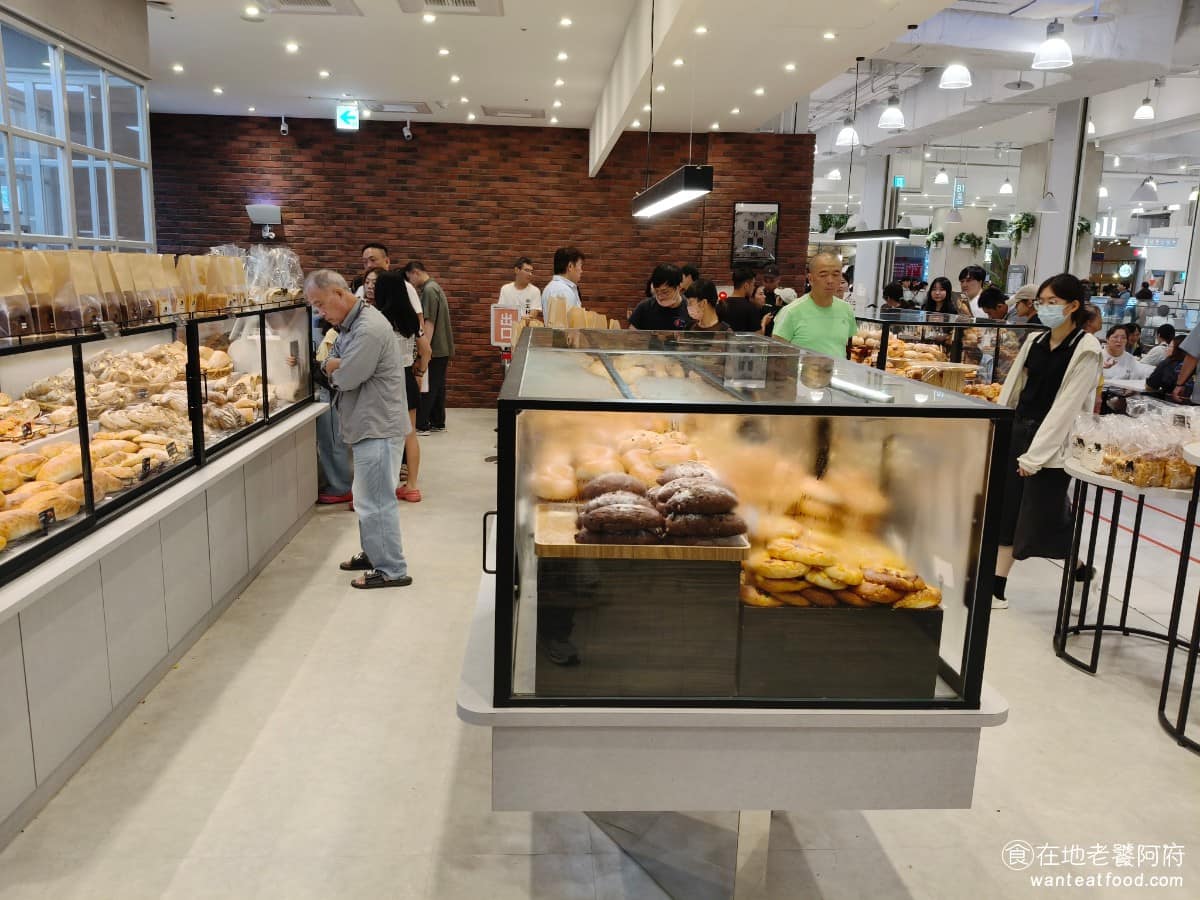 TOM CAT BAKERY 漢神洲際店 漢神洲際店菜單 漢神洲際店推薦 北屯區美食 北屯美食 2026年《TOM CAT BAKERY》正式在台中漢神洲際購物廣場,開出台灣第一家分店,也是第三個海外據點,在台灣創造了不少聲量。 @在地老饕阿府