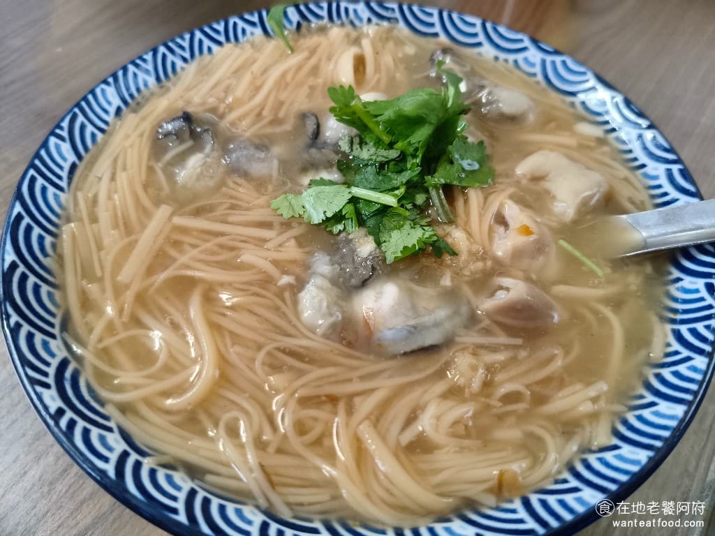 油庫口蚵仔麵線+炭烤香腸 油庫口蚵仔麵線+炭烤香腸菜單 油庫口蚵仔麵線+炭烤香腸推薦