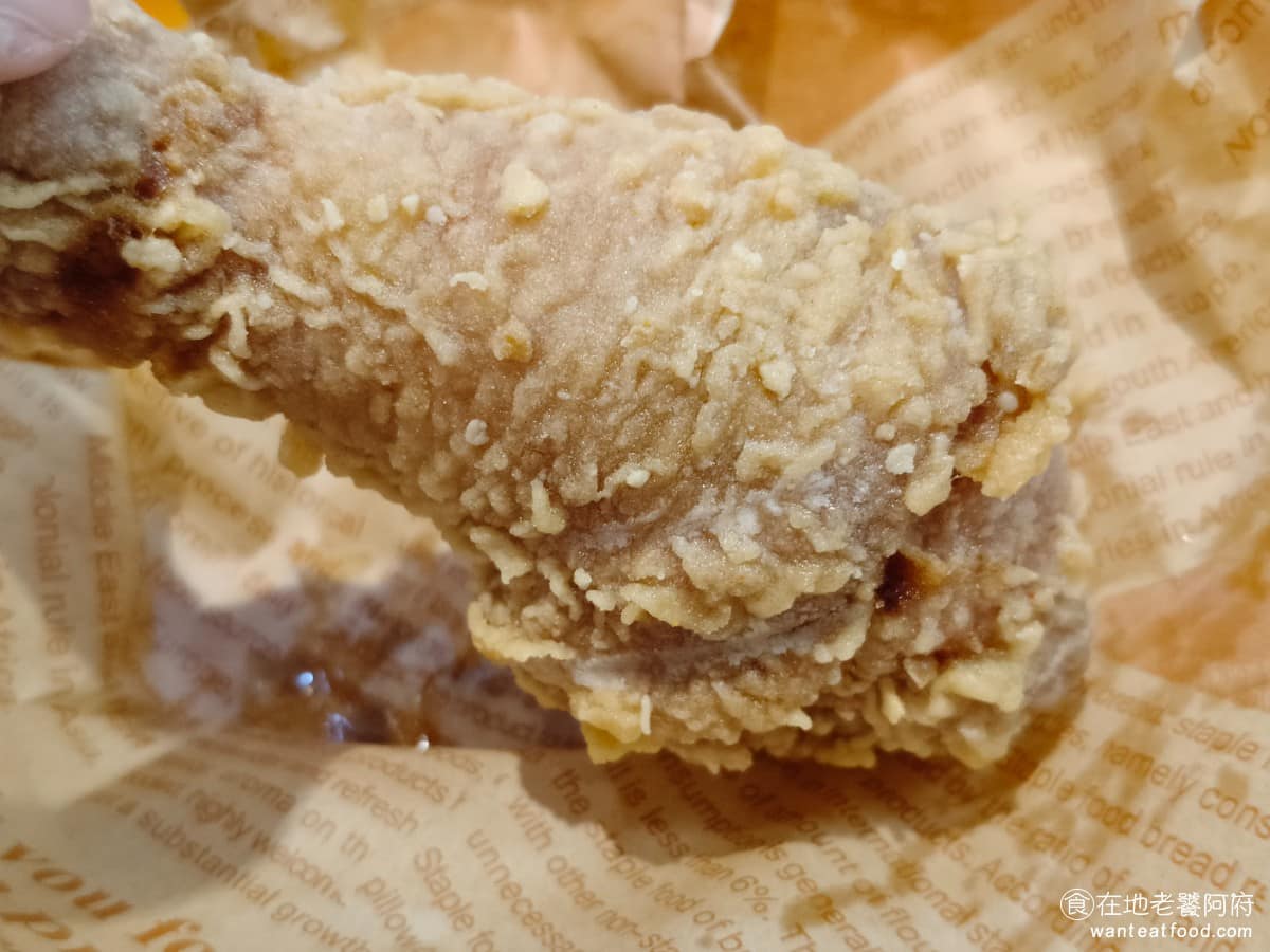 麥哲倫美式炸雞永和永元店 麥哲倫美式炸雞永和永元店菜單 麥哲倫美式炸雞永和永元店推薦 外皮酥脆,裡面肉多汁,雞腿肉不乾柴,裹薄粉炸成金黃色,雞肉帶點醃製的鹹香。 @在地老饕阿府