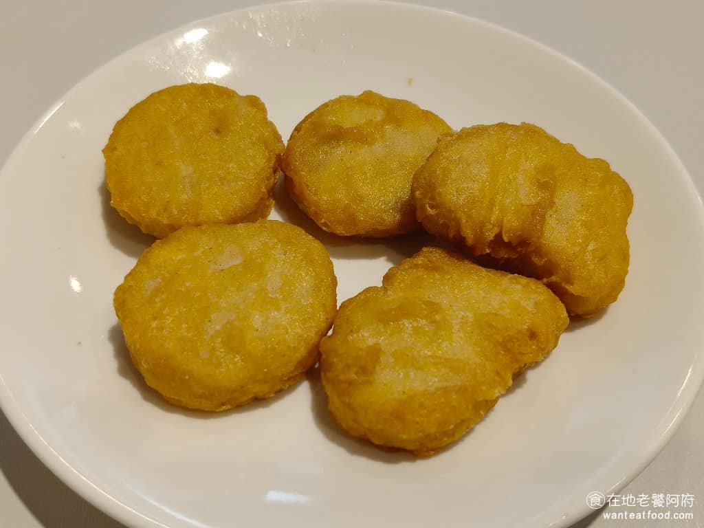 初心CP早午餐店 初心CP早午餐店菜單 初心CP早午餐店推薦 內湖區美食 內湖美食 早午餐 蛋餅 麥克雞塊 這是早餐店的基本款，外皮炸得酥脆，裡面的雞肉軟嫩，趁熱吃味道還不錯，可搭配醬料區的番茄醬食用。 @在地老饕阿府