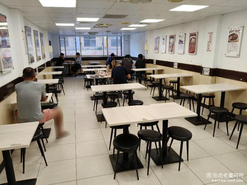 豆花莊 豆花莊菜單 豆花莊推薦 大同區美食 大同美食 雙連美食 甜點點心 豆花 二樓座位比較多，也比較寬敞，推薦優先選二樓坐，二樓用餐環境更舒適，也有冷氣開放，夏天坐在裡面吃冰非常舒服。 @在地老饕阿府