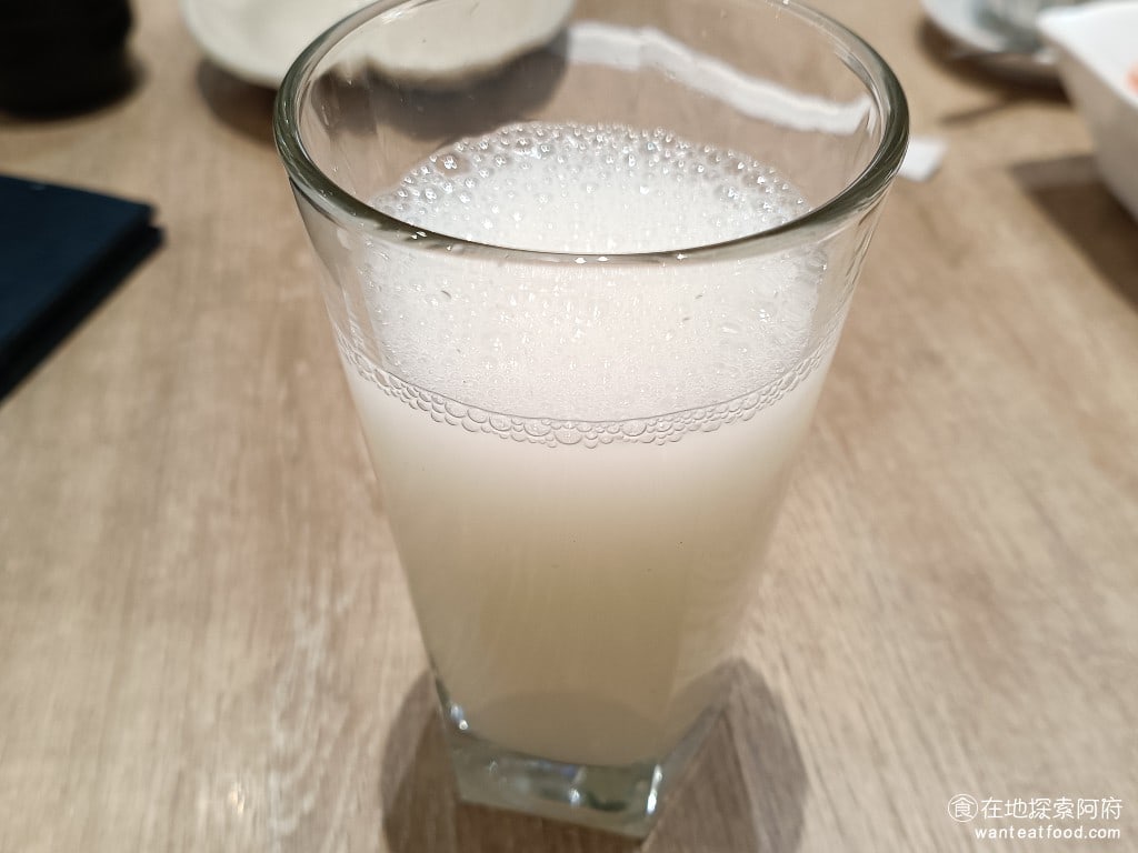 大戶屋美麗華店 中山區美食 劍南路站美食 美麗華美食街 日式料理 可爾必思單點50元 @在地老饕阿府