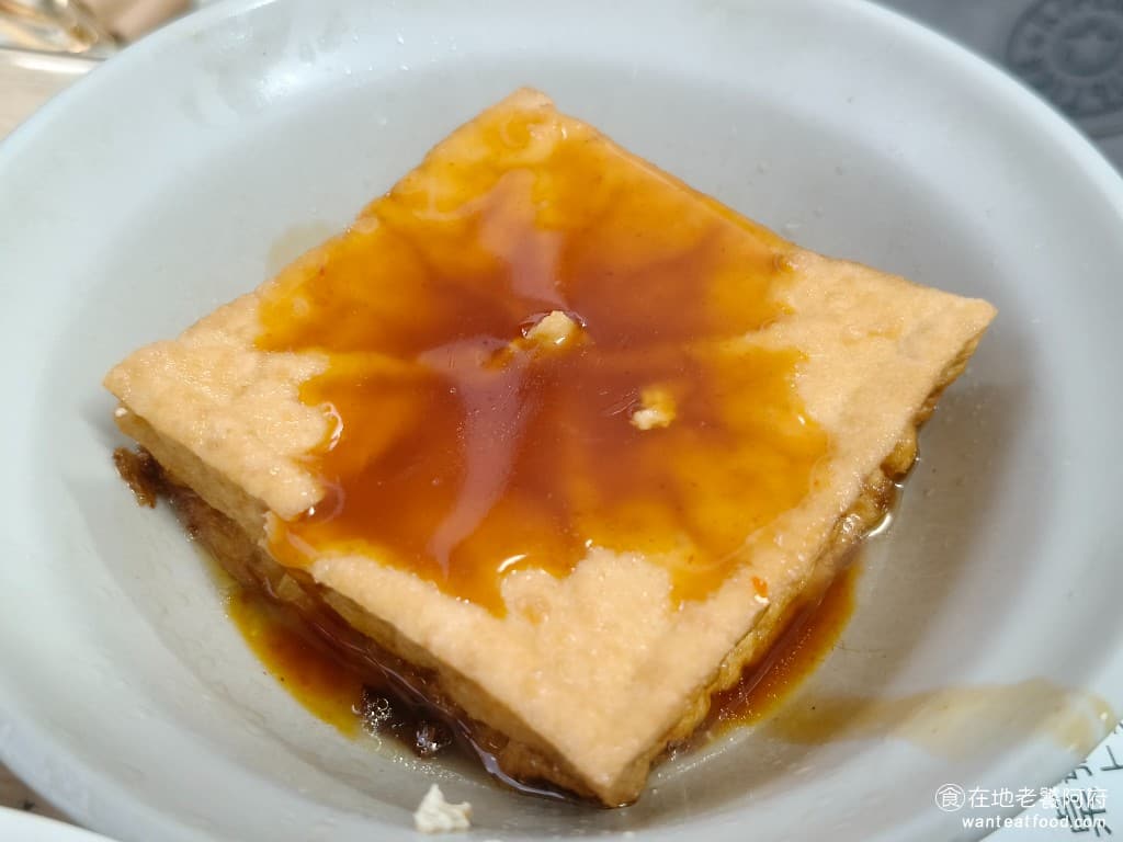 金峰魯肉飯 金峰魯肉飯菜單 金峰魯肉飯推薦 中正區美食 中正美食 中正紀念堂美食 台灣小吃 魯肉飯 肉羹 油豆腐一塊 @在地老饕阿府