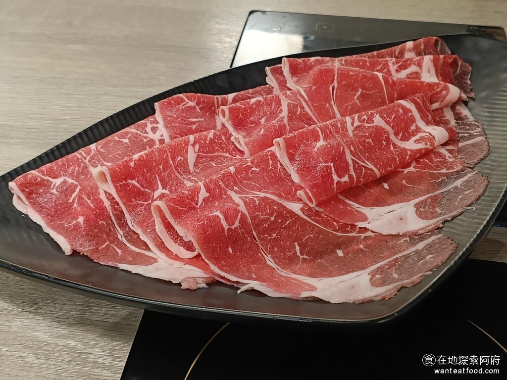 築間 鍋物 內湖 火鍋 冰淇淋 松阪豬 伊比利黑豬 霜降牛 冰沙 霜降牛肉 @在地老饕阿府