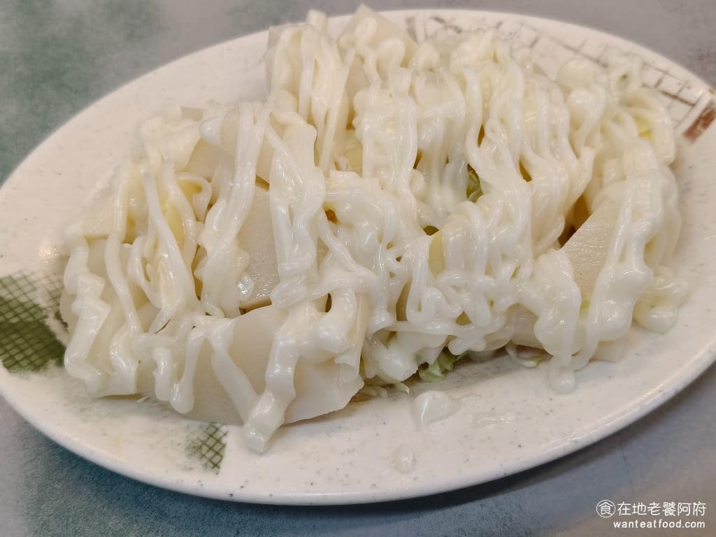 正宗嘉義火雞肉飯 正宗嘉義火雞肉飯菜單 正宗嘉義火雞肉飯推薦 士林區美食 士林美食 台灣小吃 冷筍 冷筍是這裡的人氣餐點，是菜單上找不到的，因為不是常常都有，一份是 120 元。 @在地老饕阿府