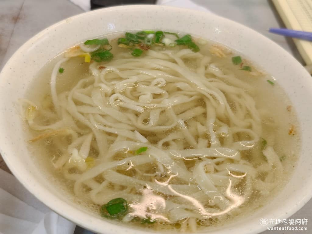 正宗嘉義火雞肉飯 正宗嘉義火雞肉飯菜單 正宗嘉義火雞肉飯推薦 士林區美食 士林美食 台灣小吃 湯意麵 吃起來的味道比較清淡，湯頭的調味也沒什麼特別之處，如果想吃口味比較重的，建議還是點乾意麵。 @在地老饕阿府
