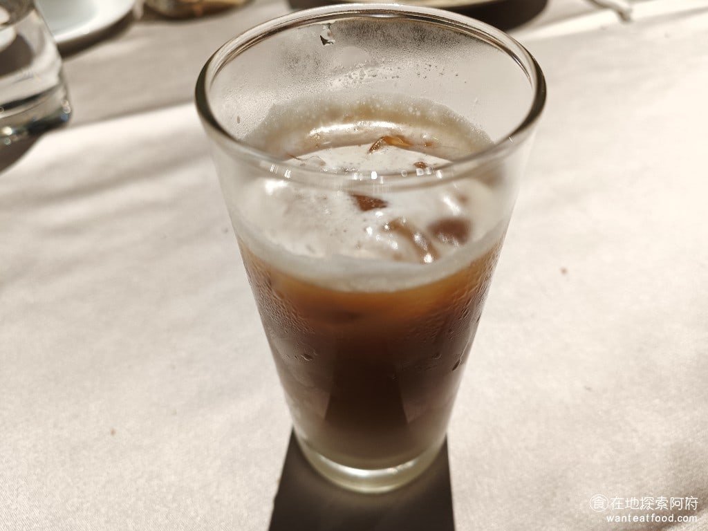 雅室牛排 大直旗艦店 大直旗艦店菜單 大直旗艦店價格 中山區美食 中山美食 劍南路站美食 卡布奇諾 味道不會很苦，甜度是微糖的，喝起來非常舒服。 @在地老饕阿府