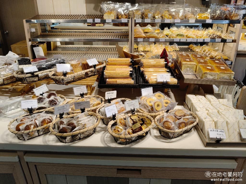 全統西點麵包天母東路店 全統西點麵包天母東路店菜單 全統西點麵包天母東路店推薦 士林區美食 堅持嚴選原料，他們使用的日本中澤生乳、法芙娜巧克力等都是高級進口食材。 @在地老饕阿府