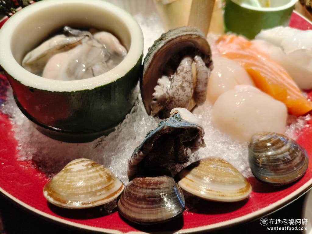 欣葉SHABU SHABU SHABU菜單 SHABU推薦 鮑魚、蚵仔、蛤蠣,都是從產地每天活送過來。蚵仔超級肥,已經接近生蠔的大小。 @在地老饕阿府