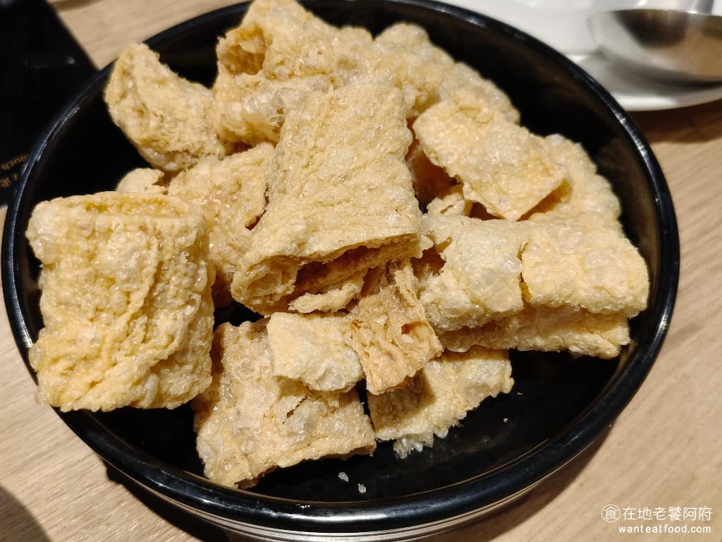 好食多涮涮鍋西湖店 好食多涮涮鍋西湖店菜單 好食多涮涮鍋西湖店推薦 內湖區美食 內湖美食 西湖美食 單點的豆皮 火鍋料的加點,分成半份和整份,選擇非常的客製化。 @在地老饕阿府