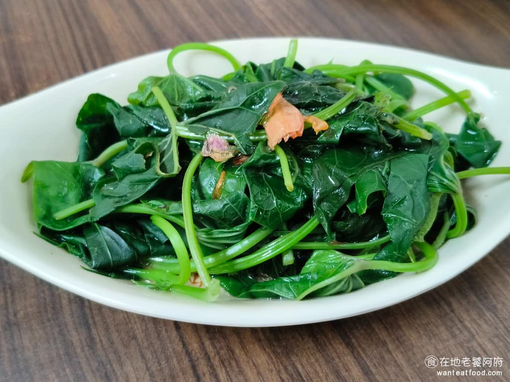 添丁切仔麵 添丁切仔麵菜單 添丁切仔麵推薦 蘆洲區美食 蘆洲美食 三民高中美食 台灣小吃 切仔麵 黑白切 地瓜葉 調味非常簡單,給的份量很多,吃起來非常舒服。 @在地老饕阿府