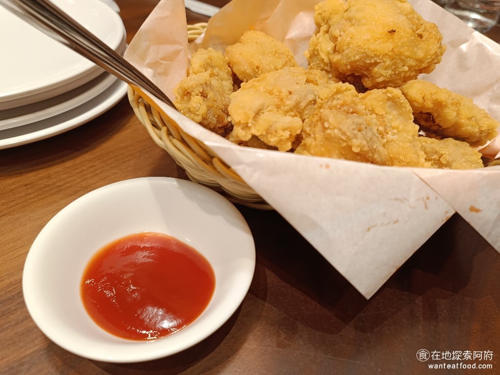 客美多咖啡 komeda's coffee 大直店 komeda‘s 大直店菜單 大直店價格 如果需要番茄醬的話，別忘了按零，可以請服務生送過來。 @在地老饕阿府