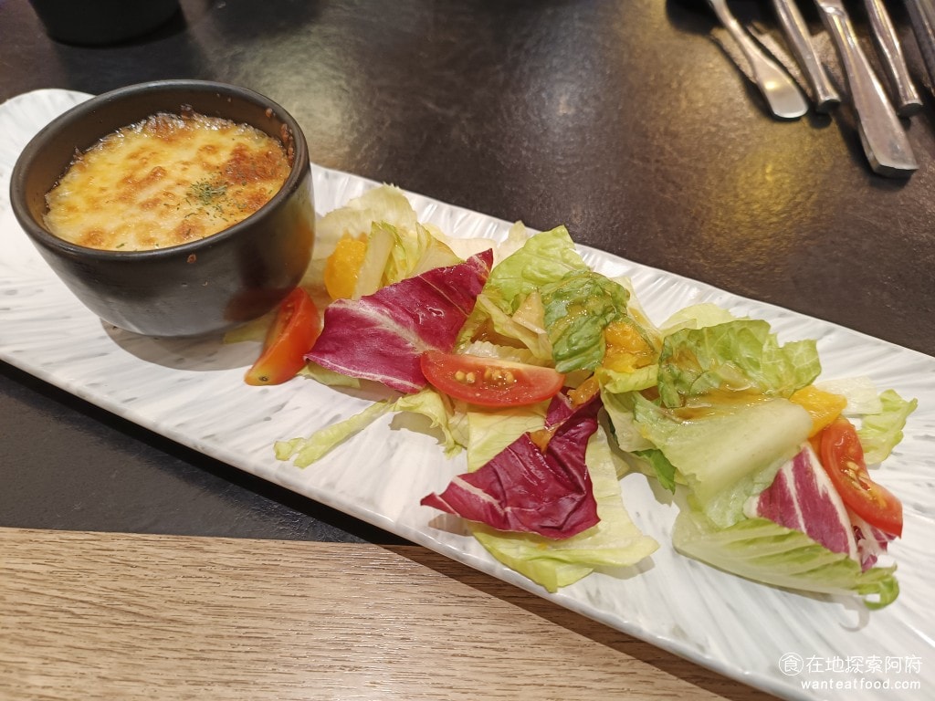 排餐 慶生 生日優惠 壽星優惠 聚餐 牛排 豬排 王品 陶板屋 日式料理 焗牛肉鮮蔬溫沙拉 @在地老饕阿府