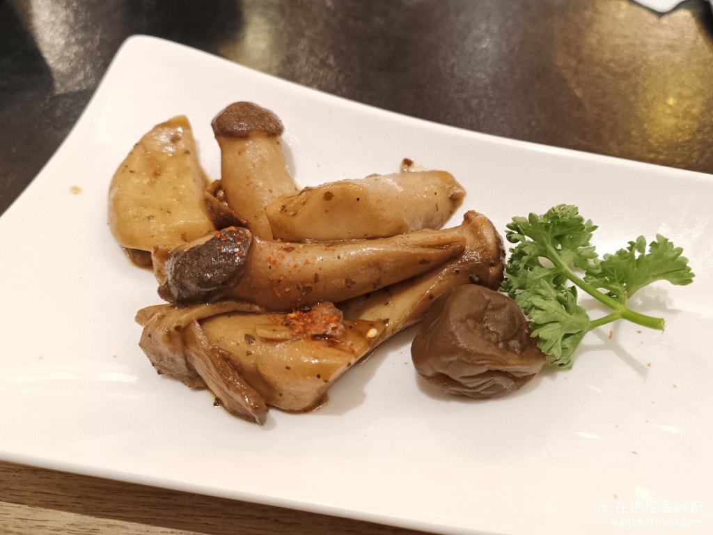 排餐 慶生 生日優惠 壽星優惠 聚餐 牛排 豬排 王品 陶板屋 日式料理 醬燒杏鮑菇 @在地老饕阿府