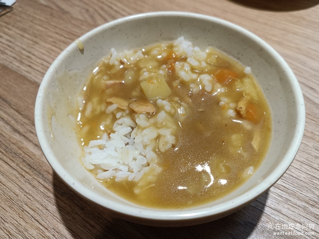 新牛屋(牛一牛)厚切牛排-內湖店 牛一牛厚切牛排-內湖店 內湖美食 美式料理 雞肉咖哩飯 咖哩飯可以吃到飽,咖哩的味道還可以,上一次來覺得味道太淡,這次來吃味道濃了很多 @在地老饕阿府