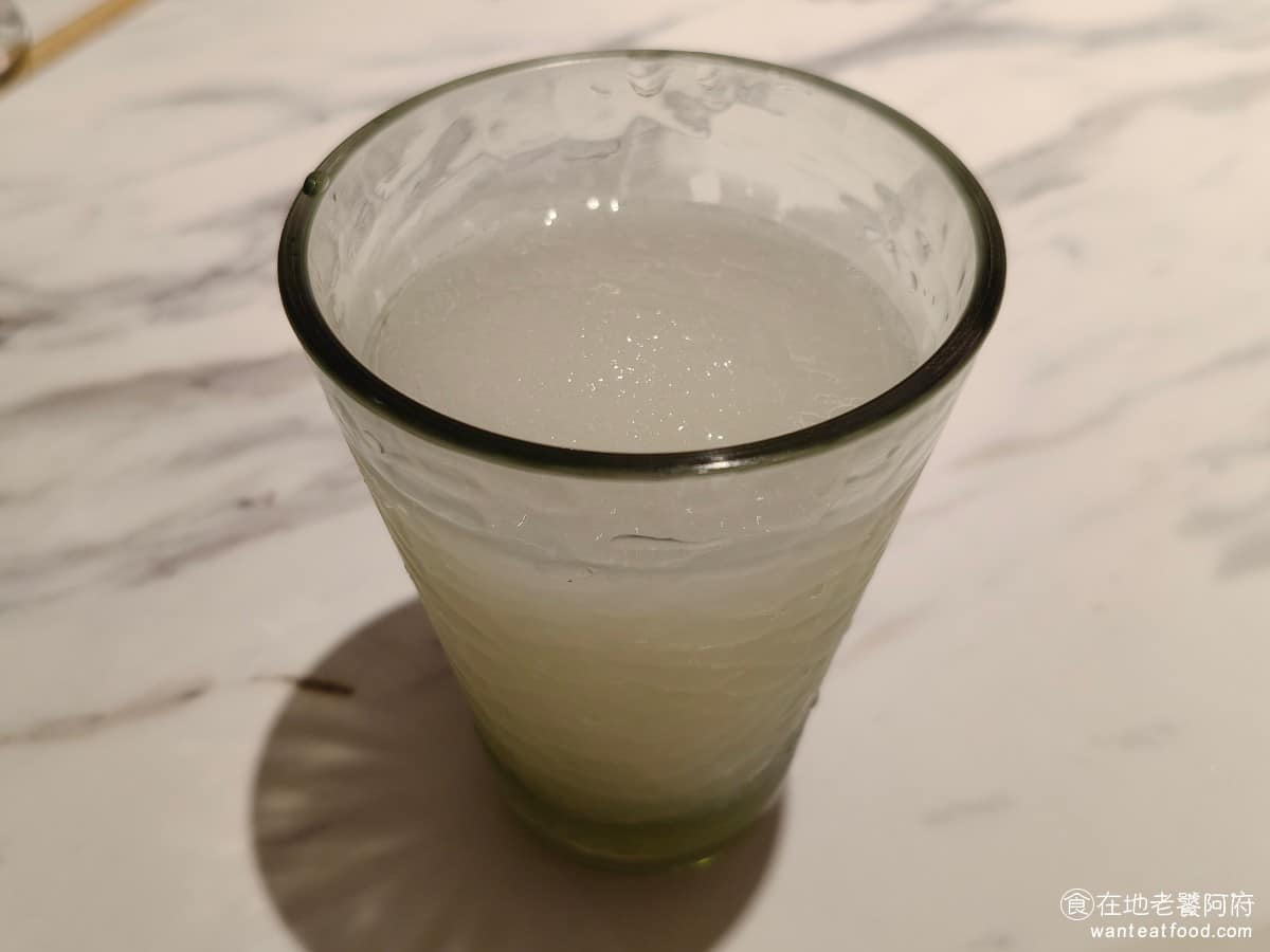 西堤牛排台北光復南店 西堤牛排台北光復南店菜單 西堤牛排台北光復南店推薦 大安區美食 大安美食 檸檬沙瓦 喝起來蠻酸的,非常開胃,適合在主餐前喝一點。 @在地老饕阿府