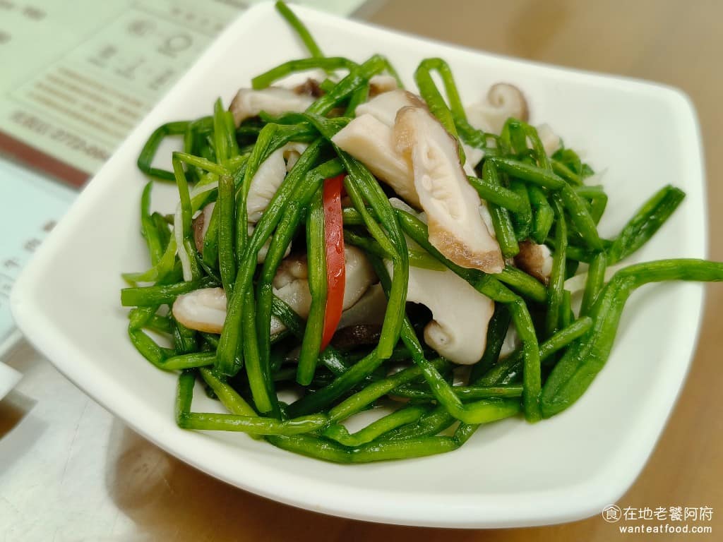 江家牛肉麵永和豆漿(光復店) 江家牛肉麵永和豆漿(光復店)菜單 江家牛肉麵永和豆漿(光復店)推薦 大安區美食 小菜水蓮 這裡的小菜吃起來還蠻新鮮的,水蓮口感很清脆,沒有冷冰冰的感覺。 @在地老饕阿府