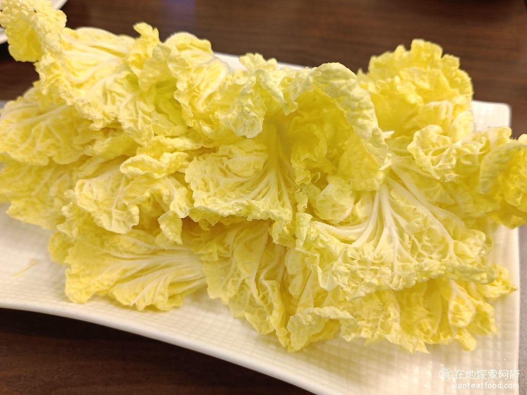 鼎王麻辣鍋(台北忠孝店) 鼎王麻辣鍋(台北忠孝店)菜單 鼎王麻辣鍋(台北忠孝店)價格 娃娃菜 140 元 @在地老饕阿府