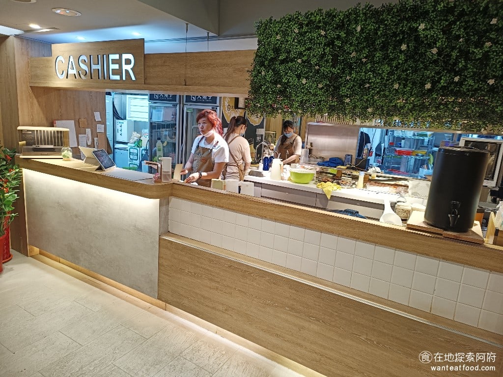 花娘小館南京店 花娘小館南京店菜單 花娘小館南京店價格 松山區美食 松山美食 中式料理 川菜 熱炒 店內的廚房是開放式的,不管是櫃檯還是廚房都感覺非常乾淨,店內的服務人員也都非常親切且專業,對每道菜都非常了解。 @在地老饕阿府